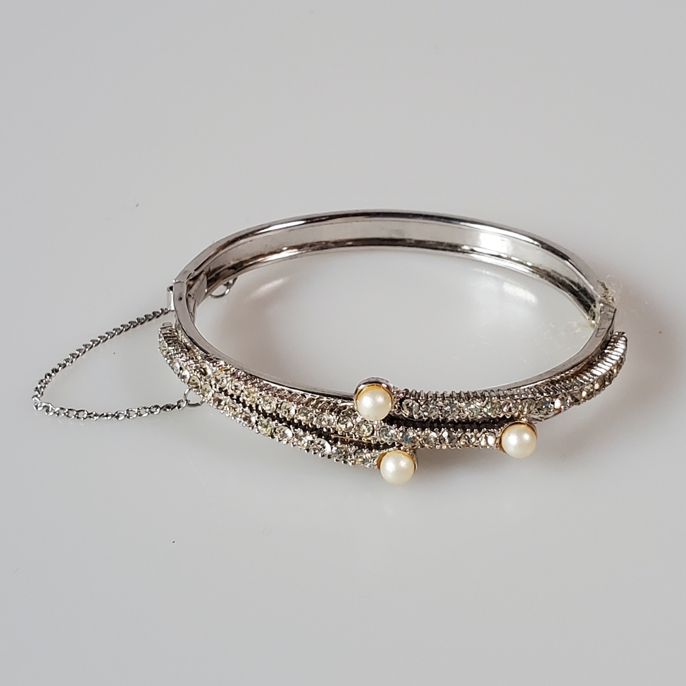 Antique Silver Textured Bracelet with Rhinestones and Pearls - Picture 2 of 7